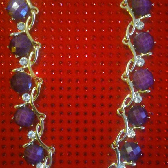 Jewelry - Picture 4 of 4